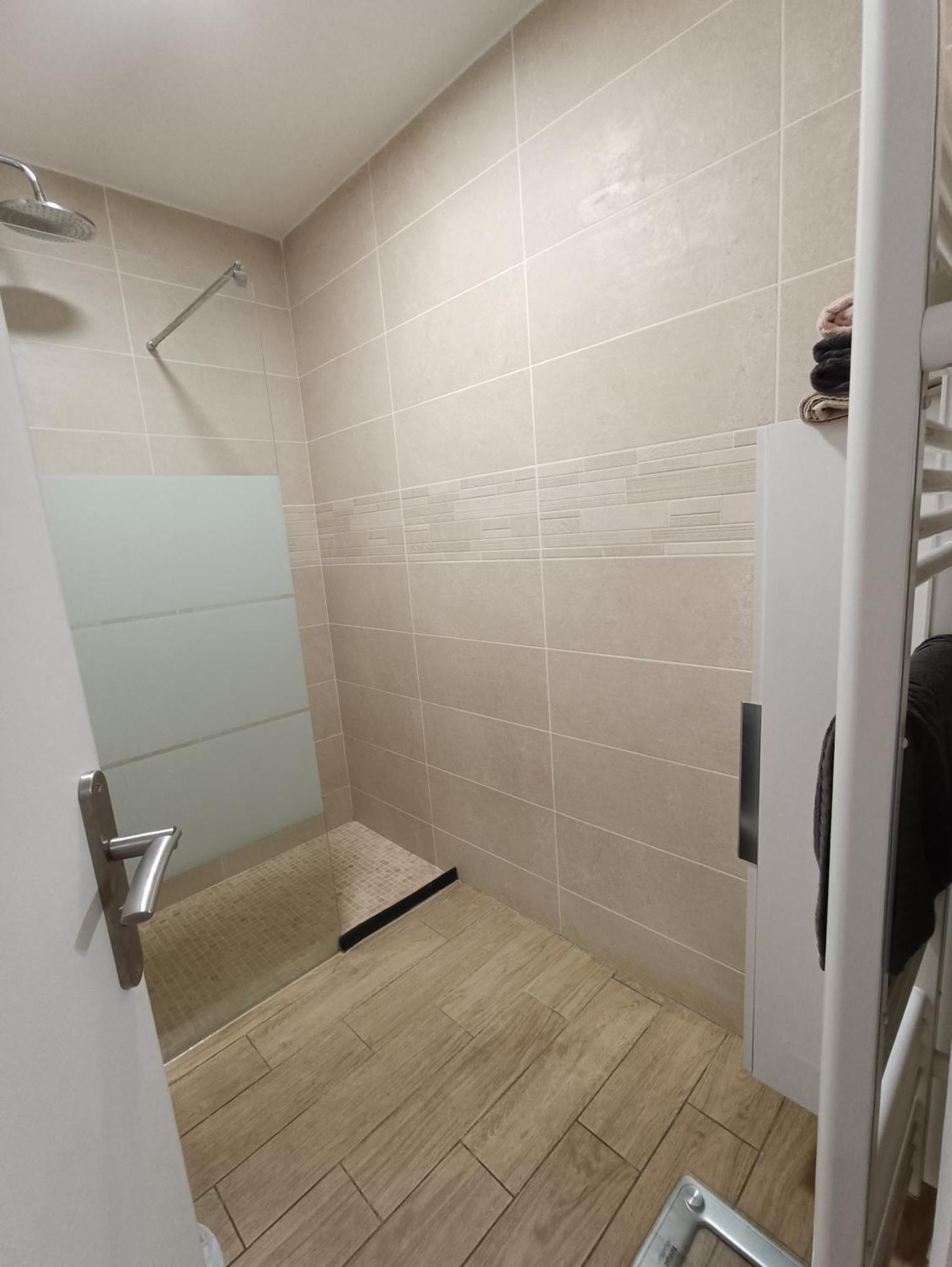 Appartements Et Studio Renoves En 2022, Intra Muros Avignon Exterior foto