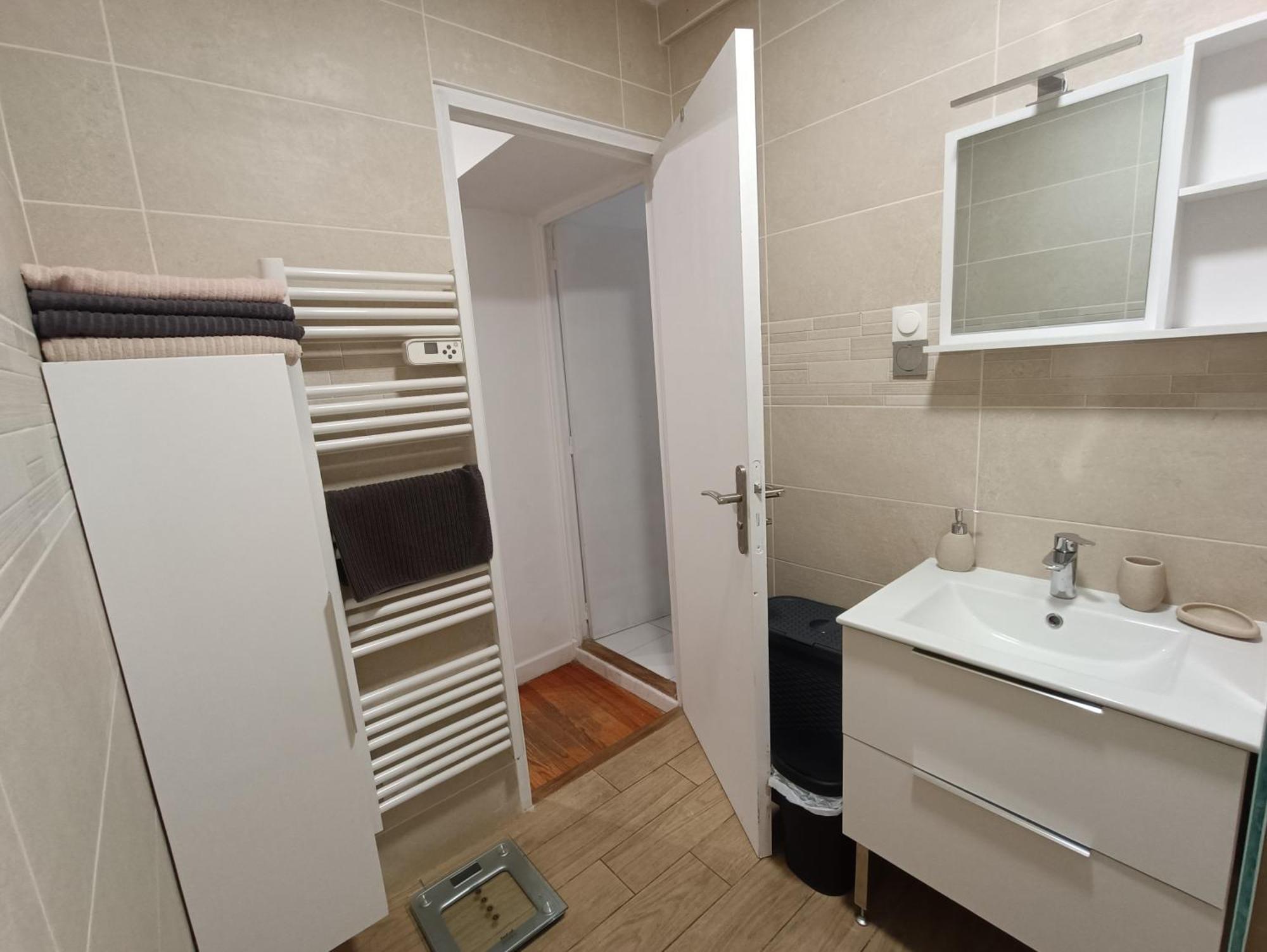 Appartements Et Studio Renoves En 2022, Intra Muros Avignon Exterior foto